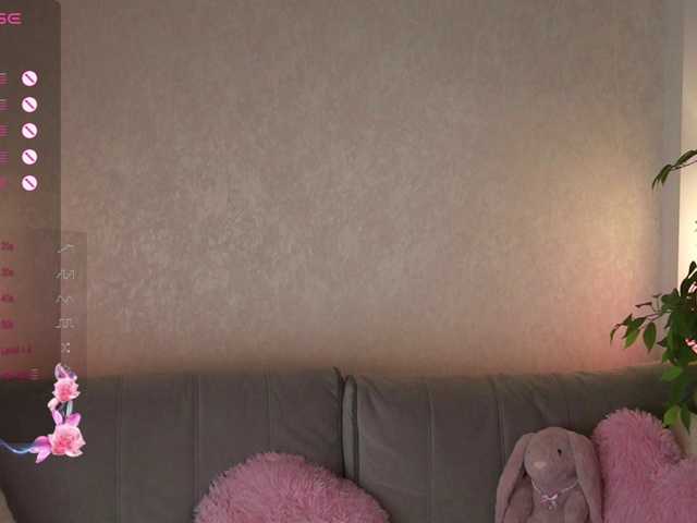 ilittleheara's BongaCams show and profile