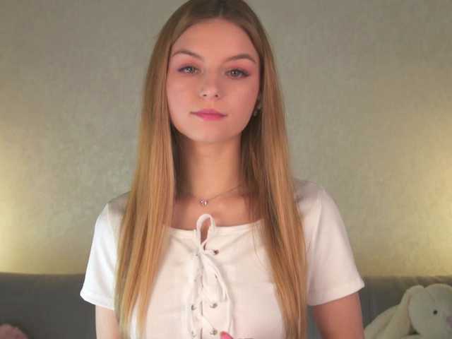 ilittleheara's BongaCams show and profile