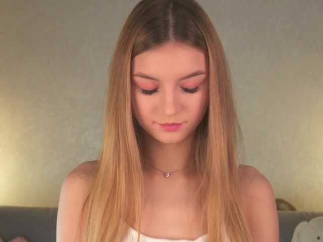 ilittleheara's BongaCams show and profile