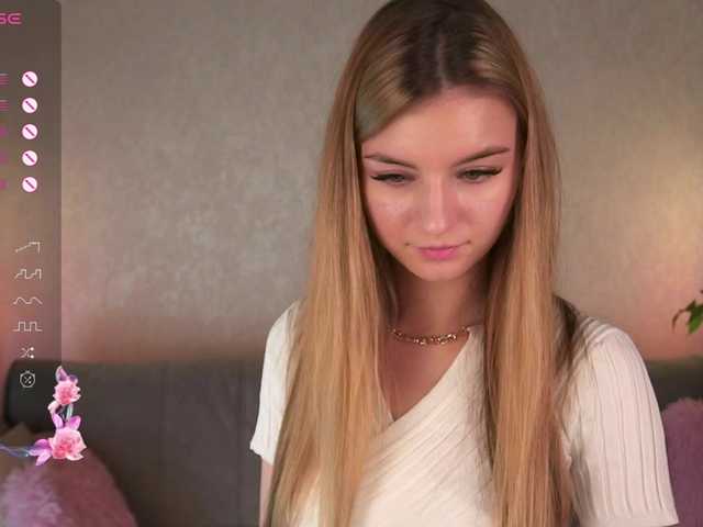 ilittleheara's BongaCams show and profile