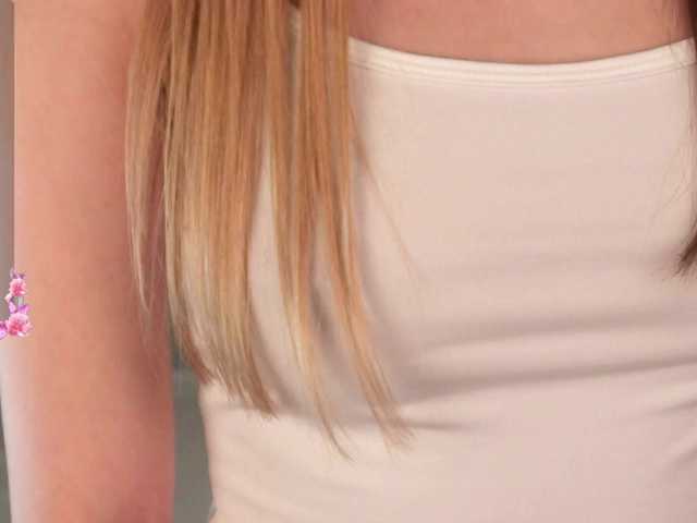 ilittleheara's BongaCams show and profile