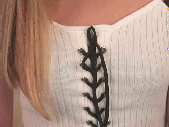 ilittleheara Live Webcam on BongaCams