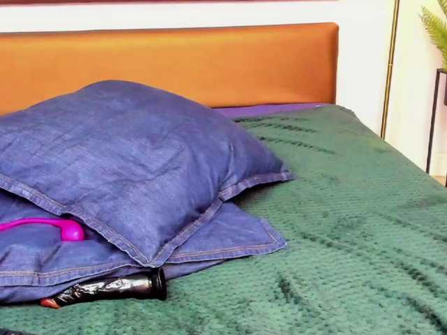 KatniseBabe — Im here to make your dick hard instead of your life #anal #dp #dildo #squirt  #lovense 