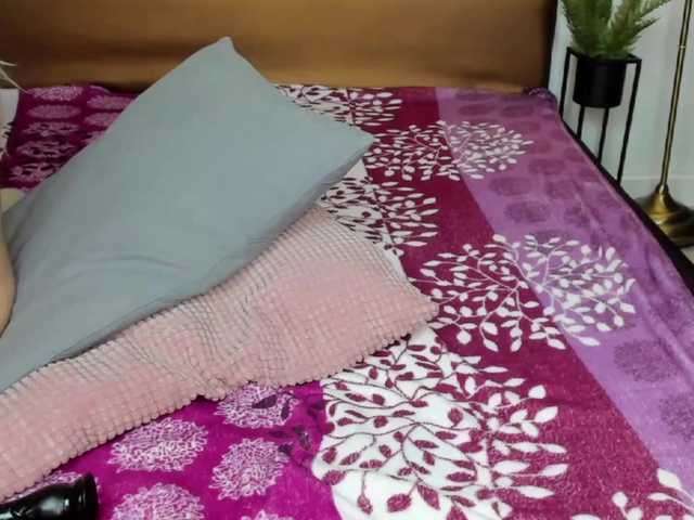 KatniseBabe's BongaCams show and profile