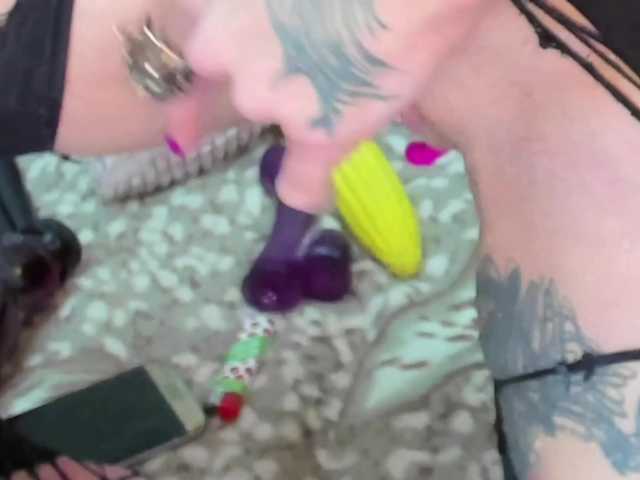 KatniseBabe's BongaCams show and profile