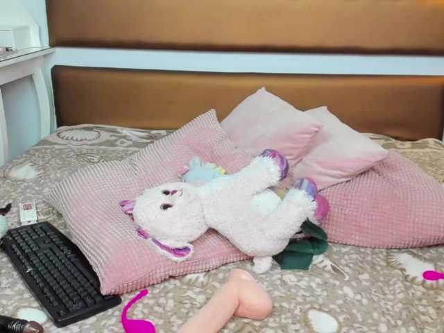 KatniseBabe's BongaCams show and profile