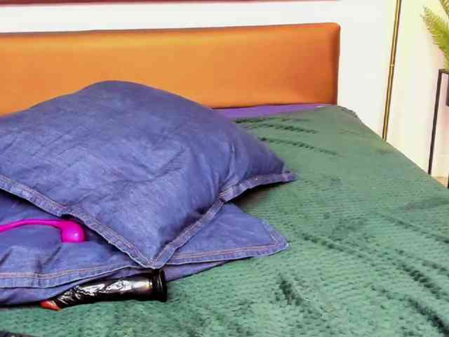 KatniseBabe KatniseBabe