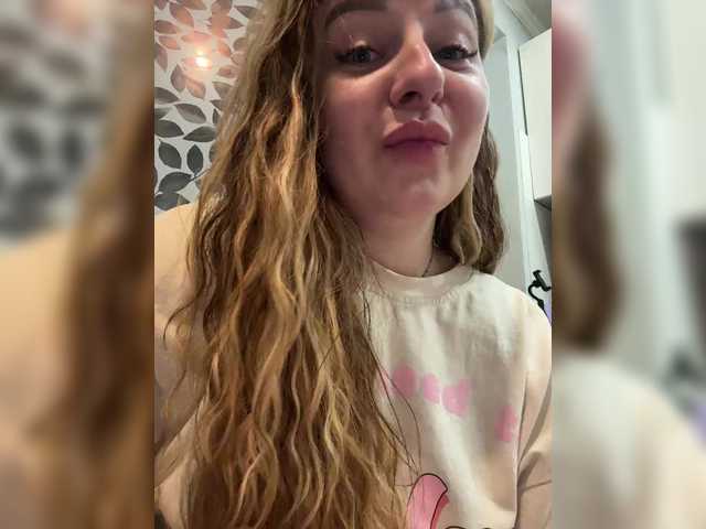 AvalangePear Live Cam on BongaCams