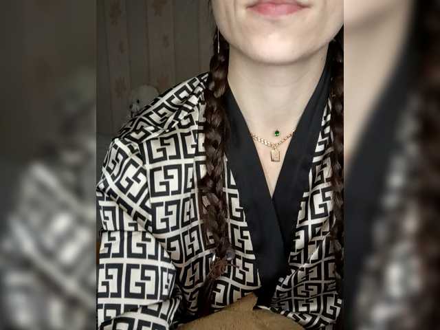 -Kara-mellka-'s BongaCams show and profile