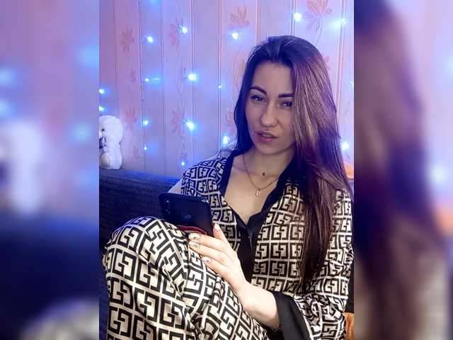 -Kara-mellka-'s BongaCams show and profile