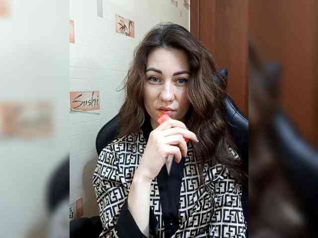 -Feral-Berry- webcam