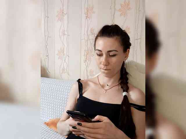 -Feral-Berry- webcam