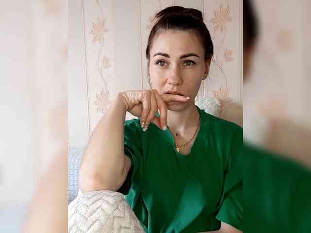 -Feral-Berry- webcam