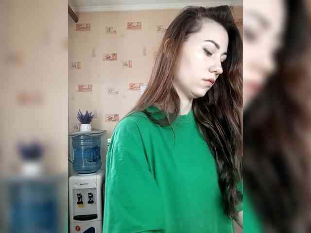 -Feral-Berry- webcam