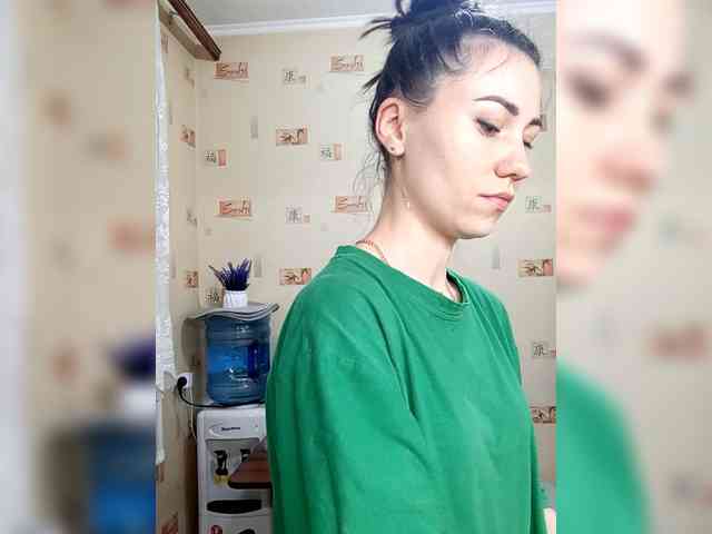 -Feral-Berry- webcam