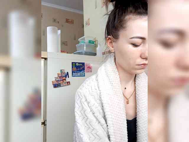 -Feral-Berry- webcam