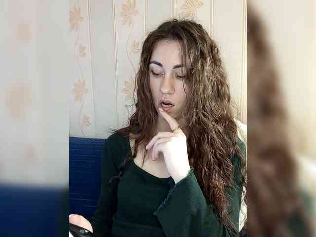 -Feral-Berry- webcam