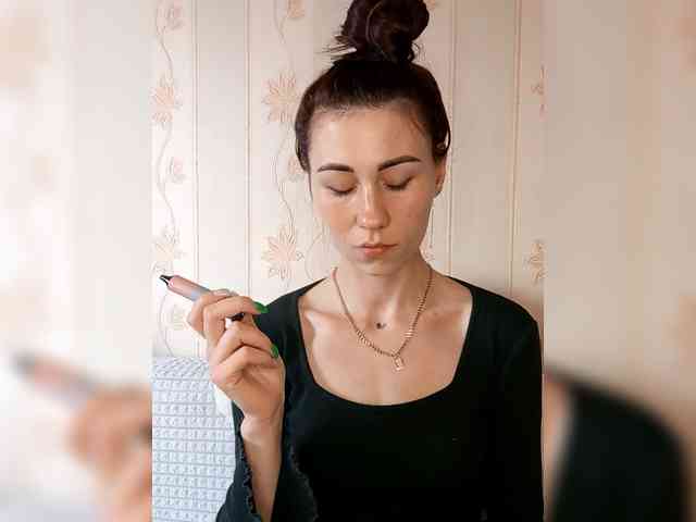 -Feral-Berry- webcam