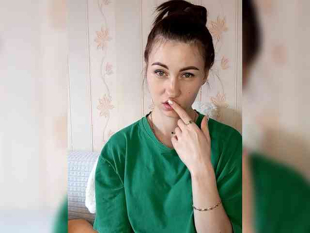 -Feral-Berry- webcam