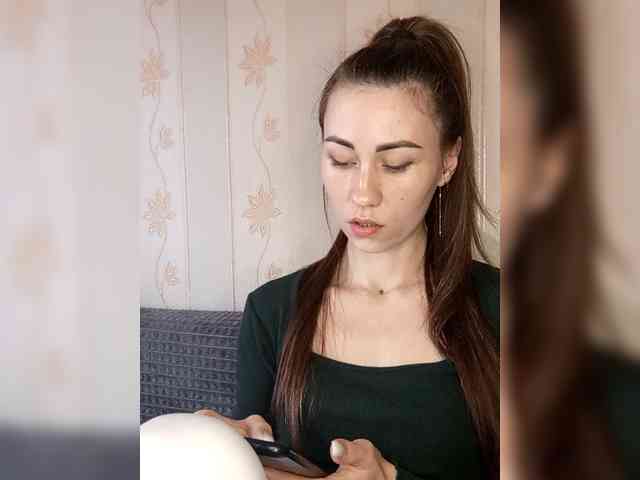 -Feral-Berry- webcam