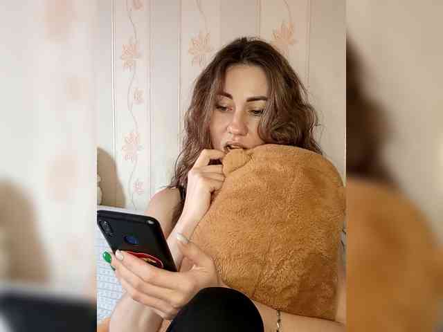 -Kara-mellka- Live Webcam on BongaCams