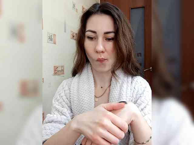 -Feral-Berry- webcam