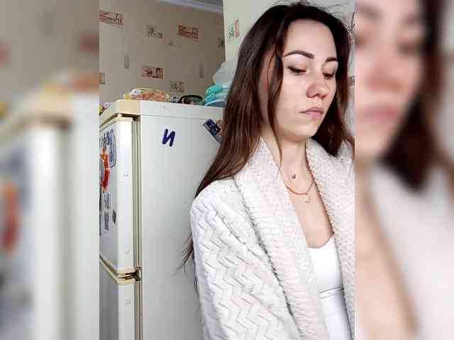 -Feral-Berry- webcam