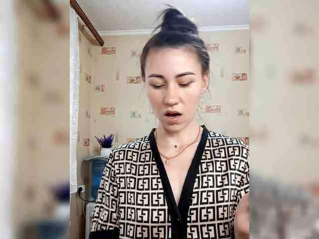 -Feral-Berry- webcam