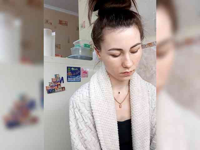 -Feral-Berry- webcam