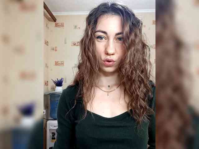 -Feral-Berry- webcam