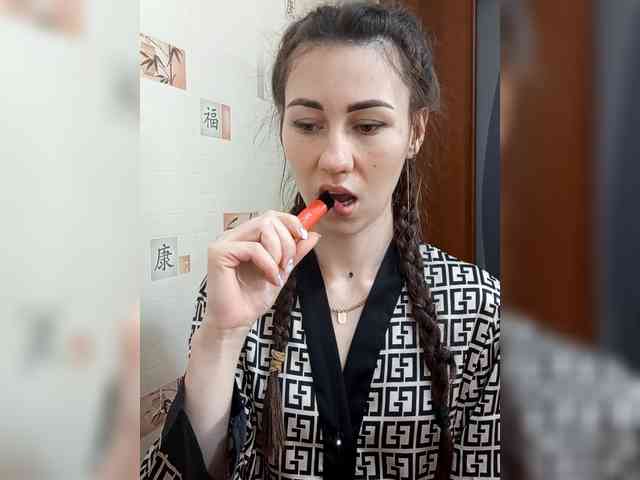 -Feral-Berry- webcam