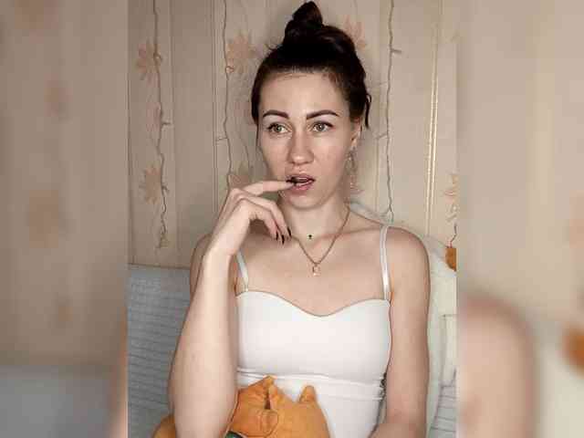 -Feral-Berry- webcam