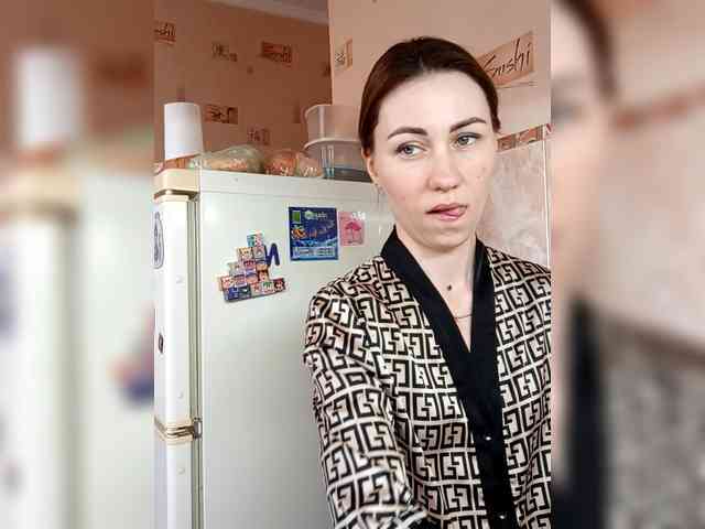 -Feral-Berry- webcam