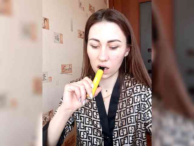 -Feral-Berry- webcam