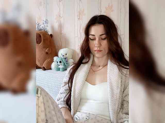 -Feral-Berry- webcam