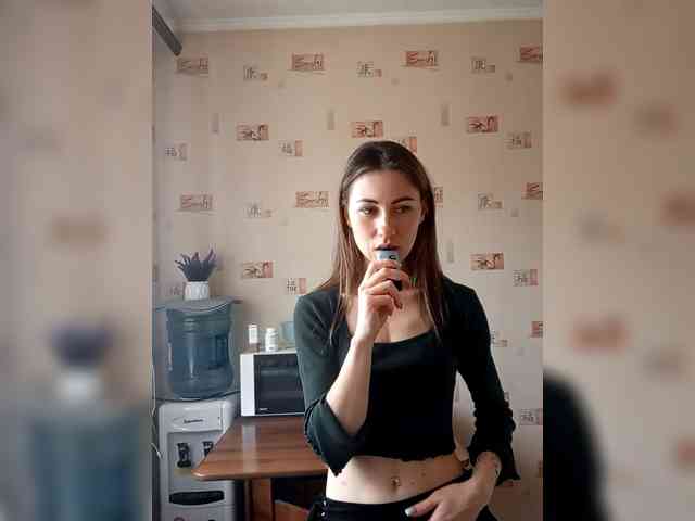 -Feral-Berry- webcam