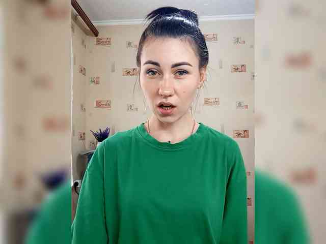 -Feral-Berry- webcam