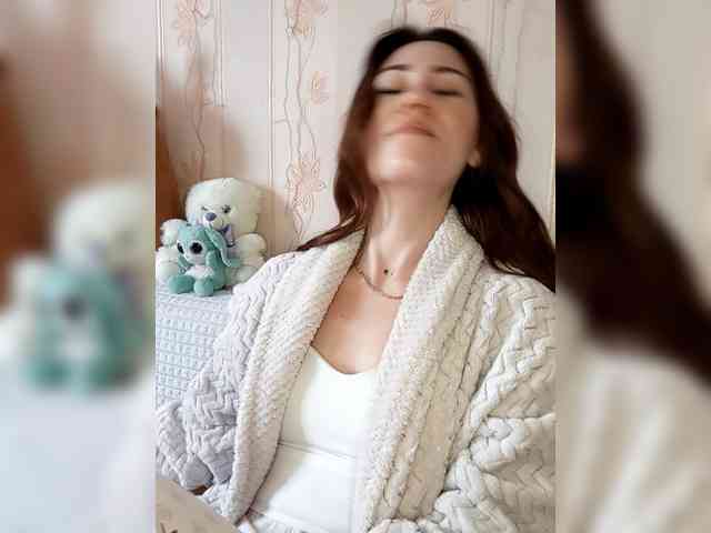 -Feral-Berry- webcam