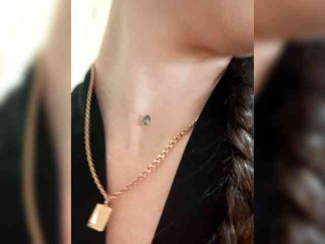 -Feral-Berry- webcam