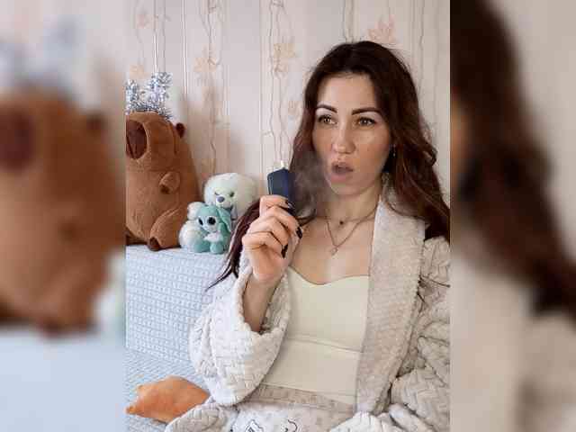 -Feral-Berry- webcam