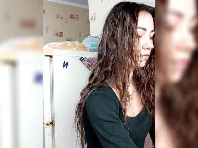 -Feral-Berry- webcam