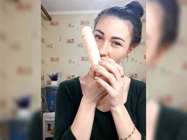 -Feral-Berry- webcam