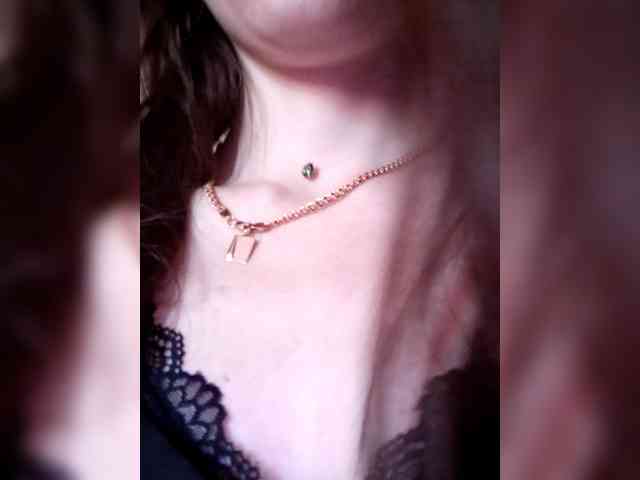 -Feral-Berry- webcam