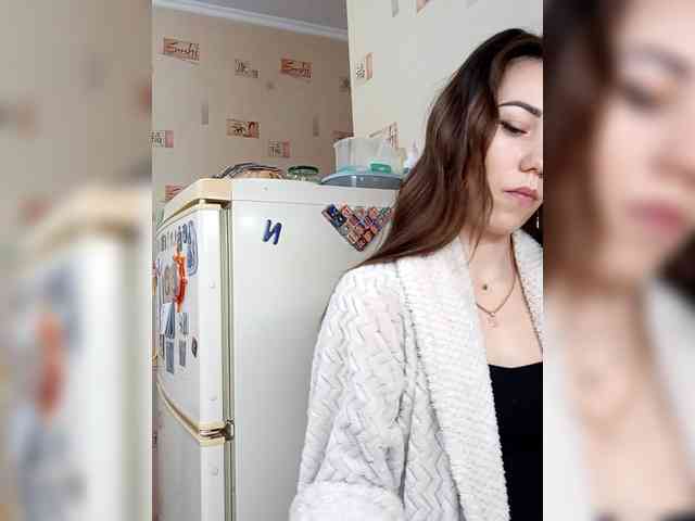 -Feral-Berry- webcam