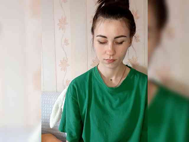 -Feral-Berry- webcam