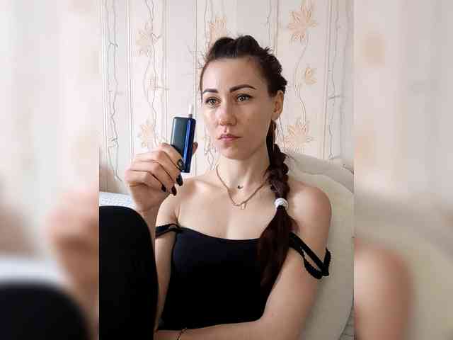 -Feral-Berry- webcam