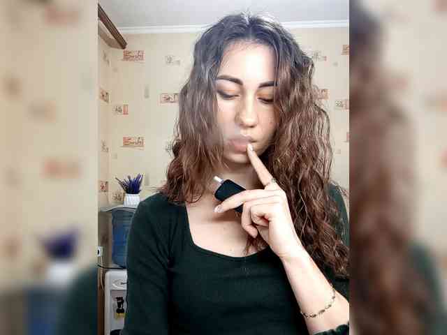 -Feral-Berry- webcam