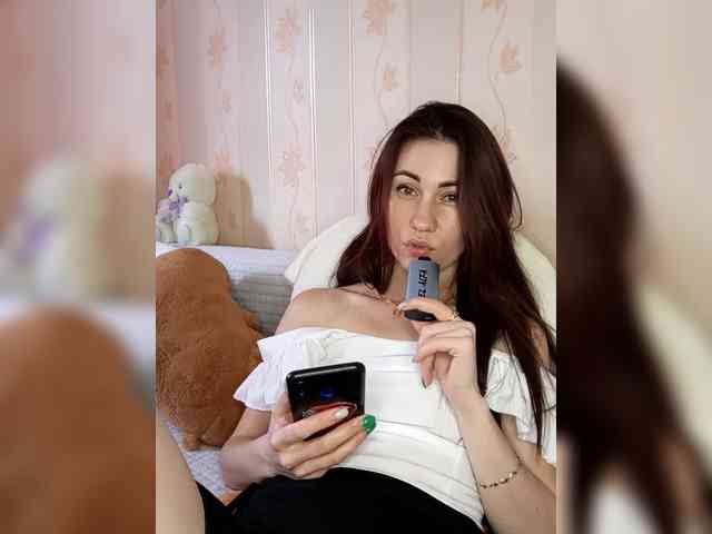 -Feral-Berry- webcam