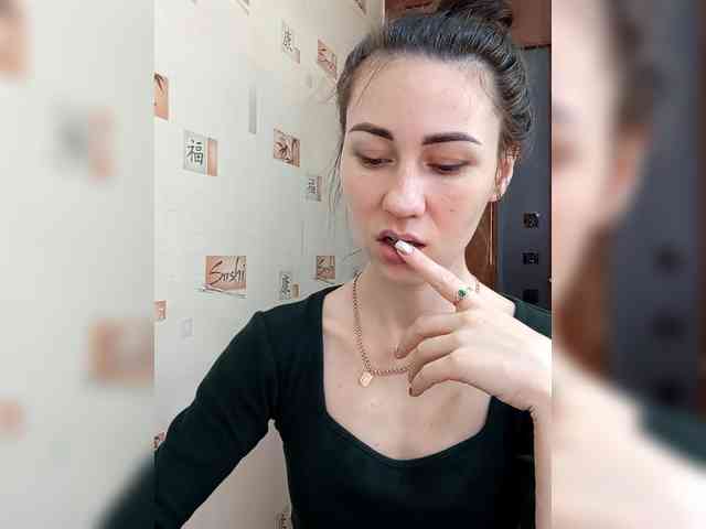 -Feral-Berry- webcam