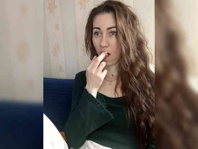 -Feral-Berry- webcam